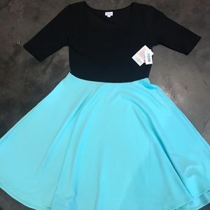 LuLaRoe Nicole Dress; never worn with tags